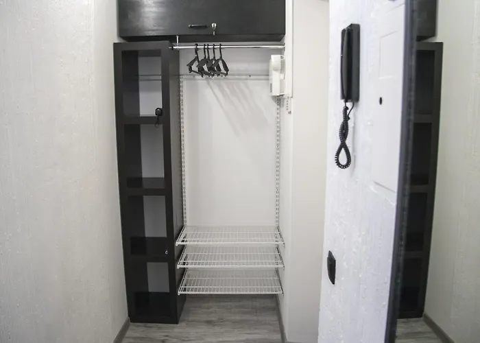 Black&White Apartment On Saksaganskogo