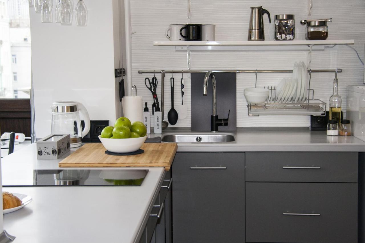 Black&white On Saksaganskogo Apartment Kyiv